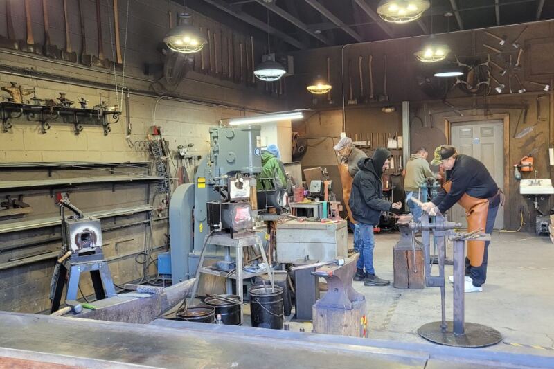 Learn Traditional Crafts the Old Way at These 8 Tennessee Craft Schools