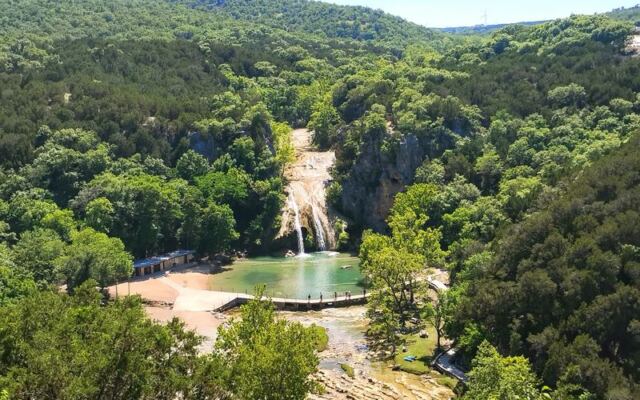 Turner Falls Overlook in Davis, Oklahoma, Offers a Quiet Late-Fall View of the 77-Foot Falls