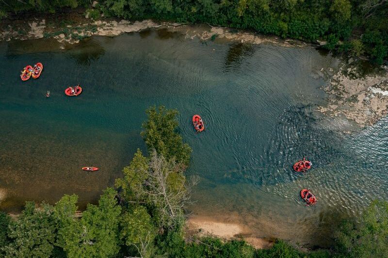 Never Paddled Before? This Oklahoma Outfitter Puts Beginners on the Illinois River With Gentle Guided Floats
