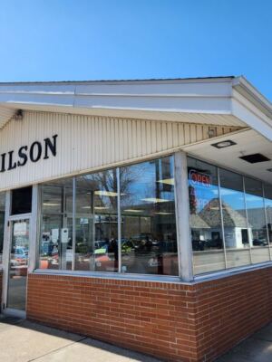 Hungry Ohio Road-Trippers Should Know These 8 Classic Hamburger Counters Still Grill The Old Way