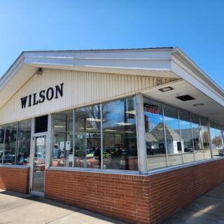 Hungry Ohio Road-Trippers Should Know These 8 Classic Hamburger Counters Still Grill The Old Way