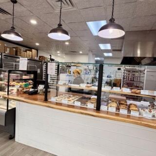 The Glazed Donuts And Apple Fritters At This Tennessee Bakery Are Totally Gluten-Free