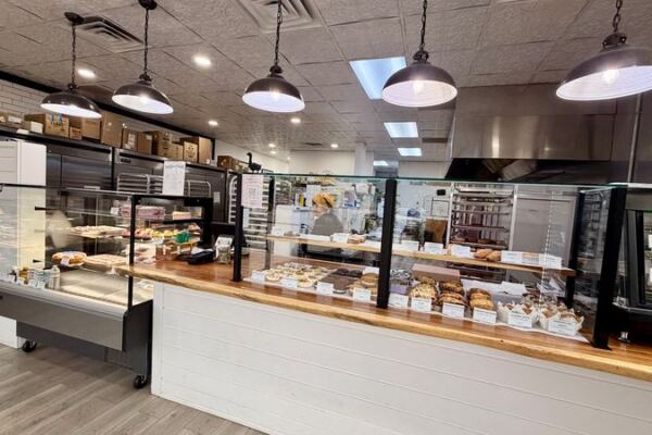 The Glazed Donuts And Apple Fritters At This Tennessee Bakery Are Totally Gluten-Free