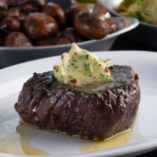 Seven Toledo-Area Steakhouses Where Ohio Families Still Celebrate Big Nights