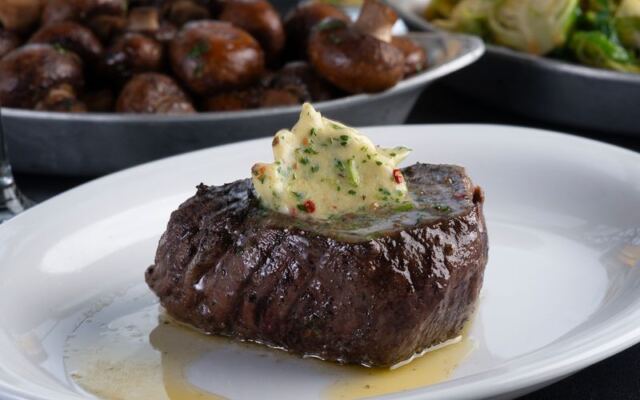 Seven Toledo-Area Steakhouses Where Ohio Families Still Celebrate Big Nights
