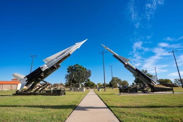 This Free Oklahoma Museum Lets You Walk Among Full-Size Tanks, Artillery, and Missiles Outdoors