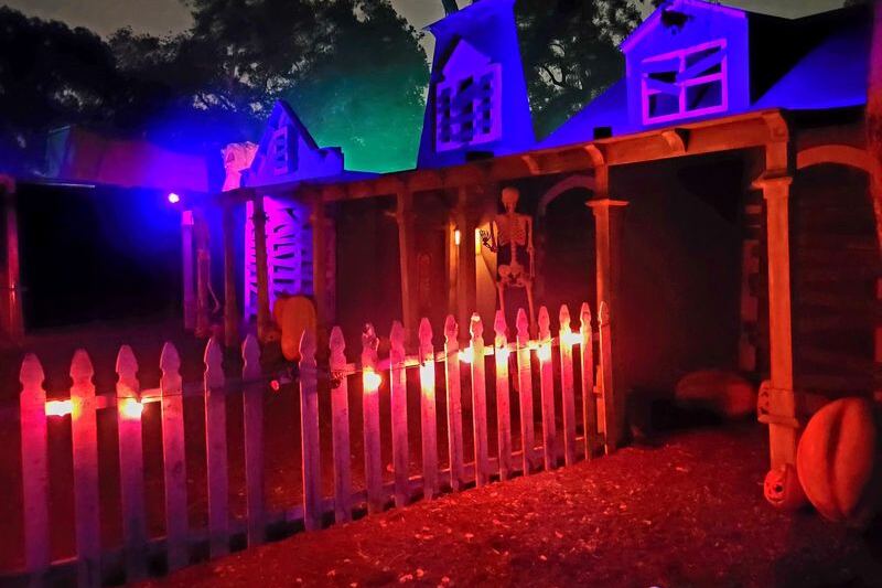 This California Haunted Trail Hides So Many Haunted Houses It Feels Like It Never Ends