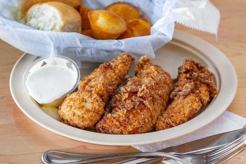 Huge Portions of Fried Chicken Keep Families Lined Up at These 8 Tennessee Meat-and-Threes