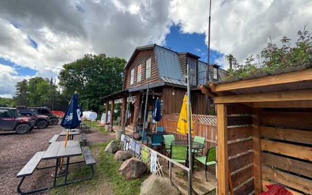 This Minnesota Restaurant Hides at the End of a Dirt Road, and Locals Guard It Like Treasure