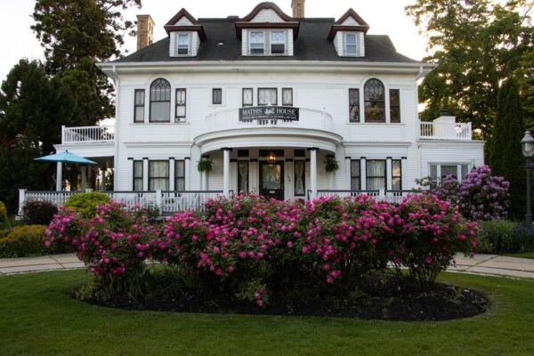 A New Jersey Victorian Mansion From 1898 Serves Tea Sandwiches And Scones