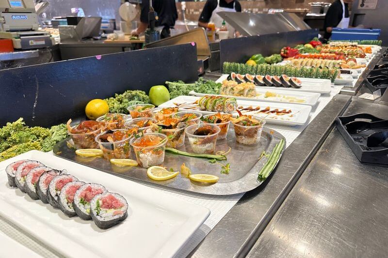 This Las Vegas Buffet Serves Up Endless Snow Crab and Fresh Sushi Without Draining Your Wallet