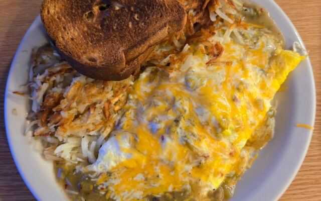 11 New Mexico Diners Where a Full Breakfast Plate Still Costs Less Than a Fancy Latte