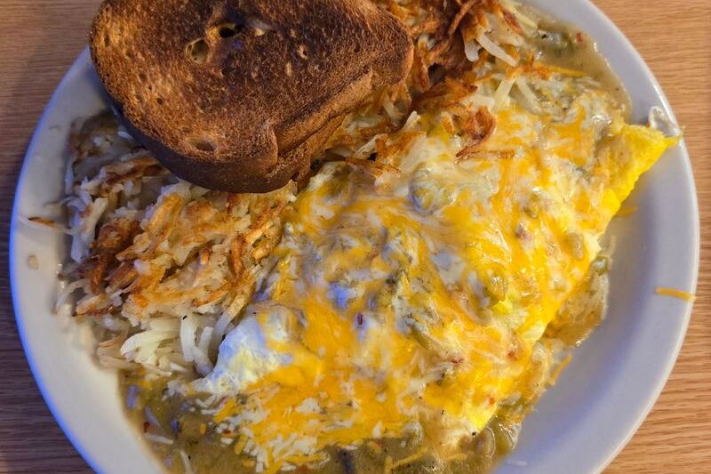 11 New Mexico Diners Where a Full Breakfast Plate Still Costs Less Than a Fancy Latte