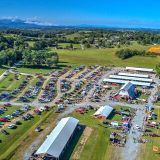 Treasure Hunters Fill Their Trucks for Pocket Change at These 8 Tennessee Flea Markets