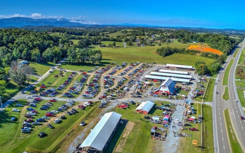 Treasure Hunters Fill Their Trucks for Pocket Change at These 8 Tennessee Flea Markets