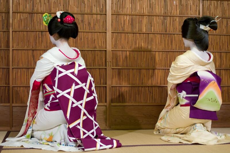 11 Dark Chapters in the History of Japan’s Geisha