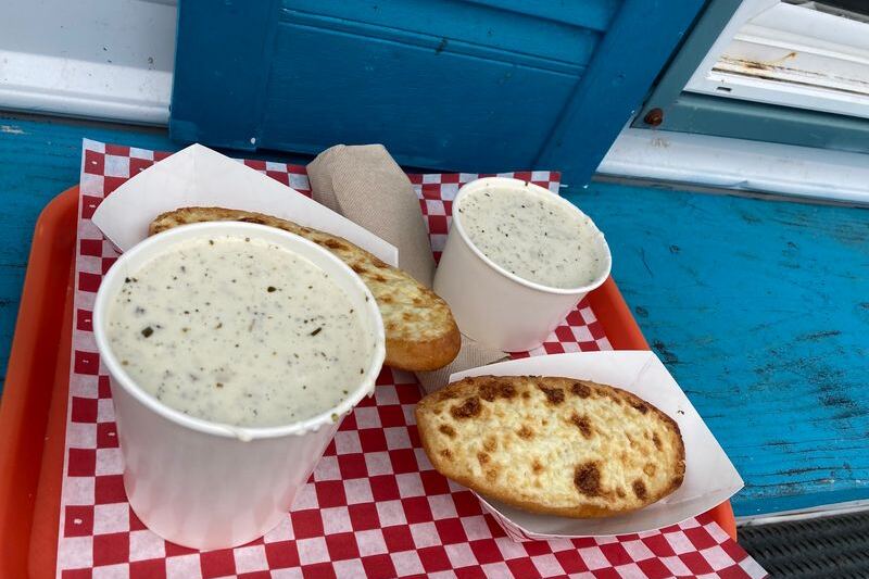 Fresh Crab Comes Straight Off the Boat at These 11 Oregon Coast Seafood Markets