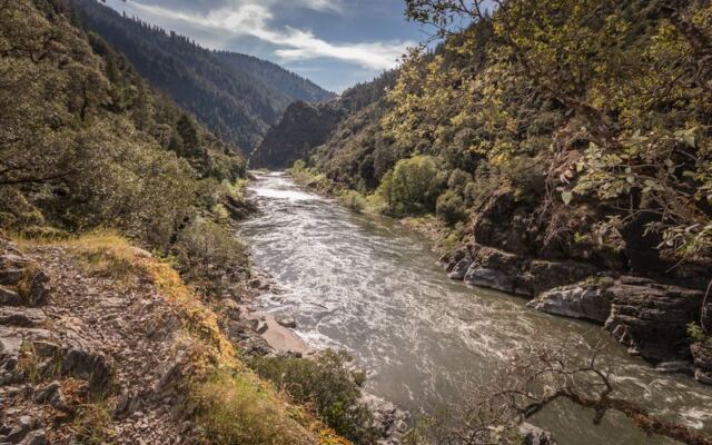 This Oregon Trail Takes You Through a Gold Miner’s Tunnel Into the State’s Rush Days