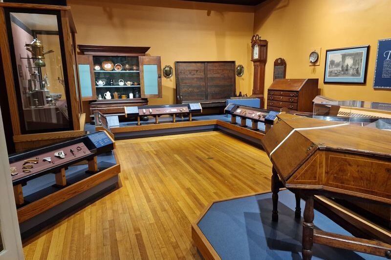 This New Jersey Museum Rewards Your Inner Explorer With Manuscripts and a Surgeon’s Kit