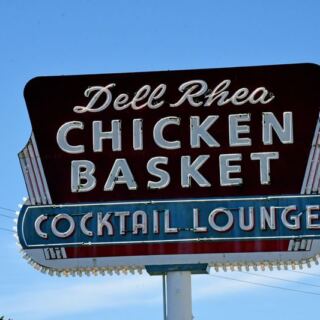 These 7 Family-Run Illinois Restaurants Have Fed The Same Hometowns For Three Generations