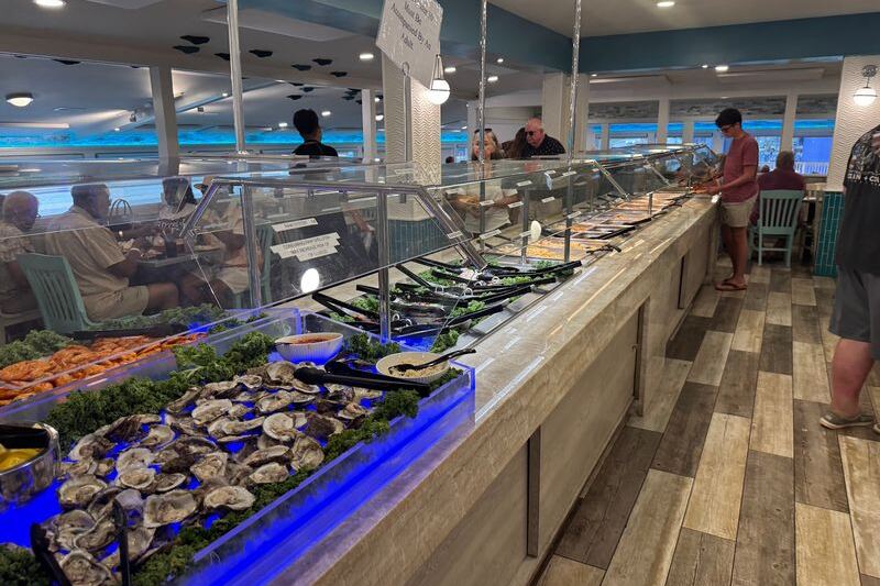 Crab Legs Headline a 200-Plus-Item All-You-Can-Eat Seafood Buffet in South Carolina