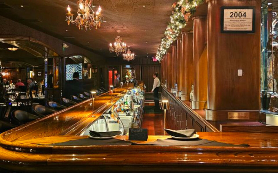 This Classic Detroit Supper Club Is a Time Capsule – Complete With Working Phone Booths