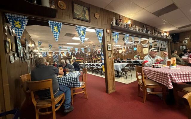 This Cozy Oklahoma German Spot Serves Spätzle, Schnitzel, and Strudel With Grandma’s-House Decor