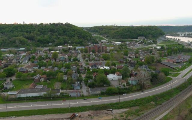 This Affordable Ohio Town Is Where Retirees Are Quietly Trading Big Bills For Front-Porch Living