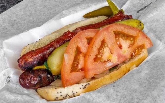 This Tiny Chicago Hot Dog Stand Still Chars Every Dog The Same Way It Did In 1948