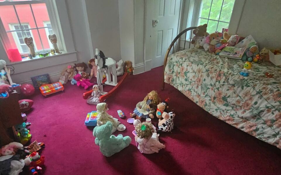 Ghost Hunters Say This Ordinary-Looking Kansas House Is One of the Creepiest Places in the Midwest