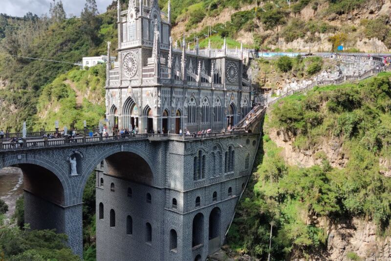 One of Colombia’s Most Extraordinary Churches Appears to Hang Above a Deep River Gorge