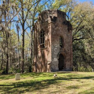South Carolina’s Abandoned Colonial Town Still Has a Tabby Fort and Bell Tower to Wander