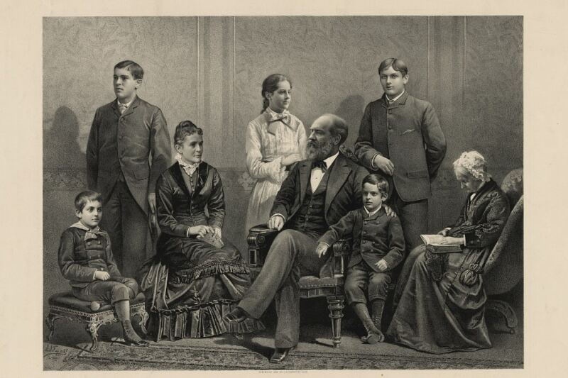 15 U.S. Presidents Who Had the Largest Families in American History