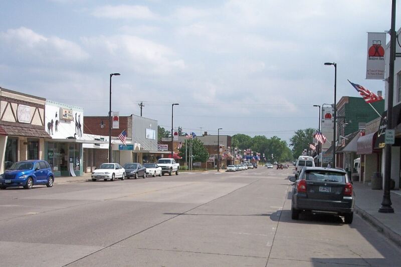 This Small Minnesota Town Wears Its Swedish Roots Proudly, From Dala Horses to Handcrafted Main Street Finds