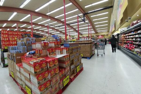 This Owner-Run California Grocery Sells Name-Brand Food at Half the Big-Chain Price