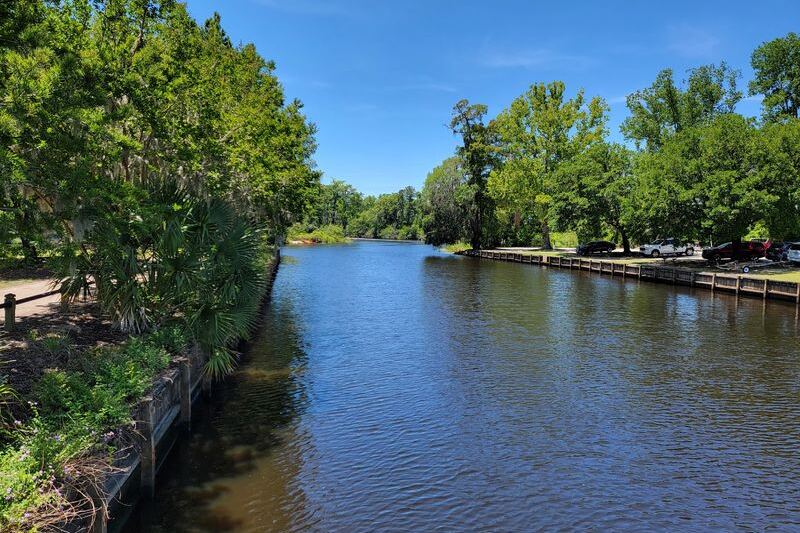 This Walkable South Carolina River Town With Free Halloween Displays Makes A Perfect Fall Escape