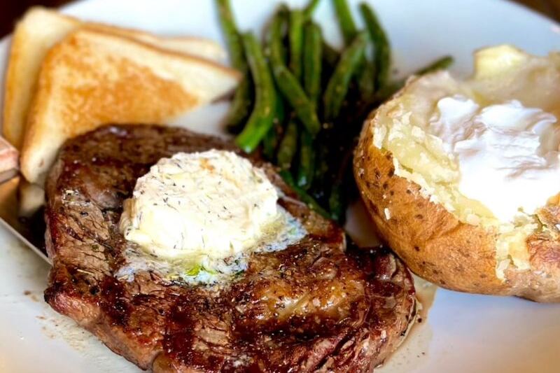 Steaks, Blackened Catfish And A Salad Bar Make This Small-Town Tennessee Steakhouse Worth The Drive