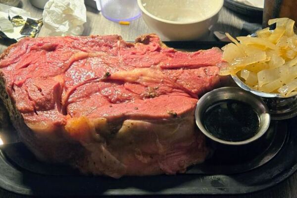 This Family-Run Wisconsin Supper Club’s 32-Ounce Prime Rib Is Big Enough For Several Meals