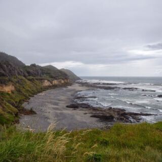 12 Oregon Coast Beaches Where Winter Storms Uncover Agates, Jasper, and Hidden Gems