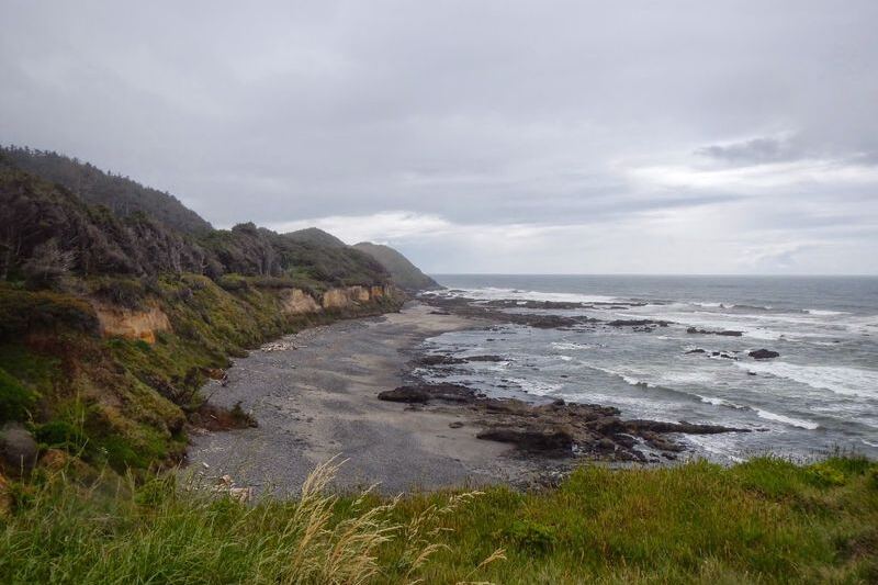 12 Oregon Coast Beaches Where Winter Storms Uncover Agates, Jasper, and Hidden Gems