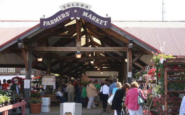5 Northwest Ohio Pickle And Pierogi Festivals Wrapping Up The Fall Food Calendar