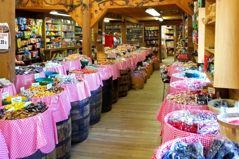 15 Historic American Candy Shops Still Making Old-Fashioned Favorites