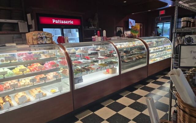 La Baguette Bistro in Oklahoma City serves French macarons and housemade baked goods to take home