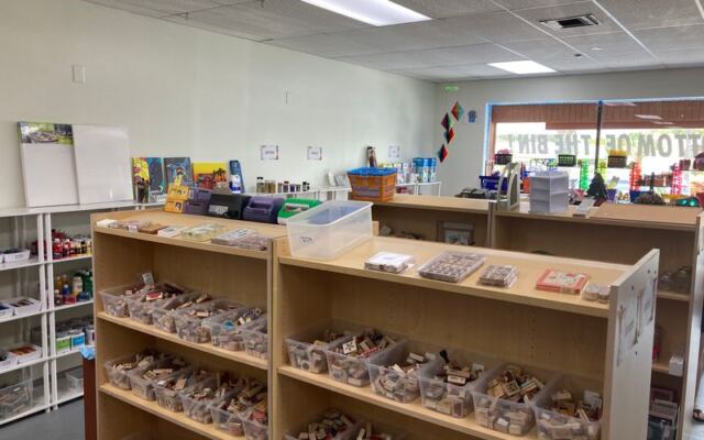 Crafters Dig Through Bins of Donated Supplies Like Buried Treasure at This Florida Art Shop