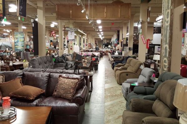 Oregon Has a Liquidator Warehouse With Prices So Low You’ll Check the Tag Twice