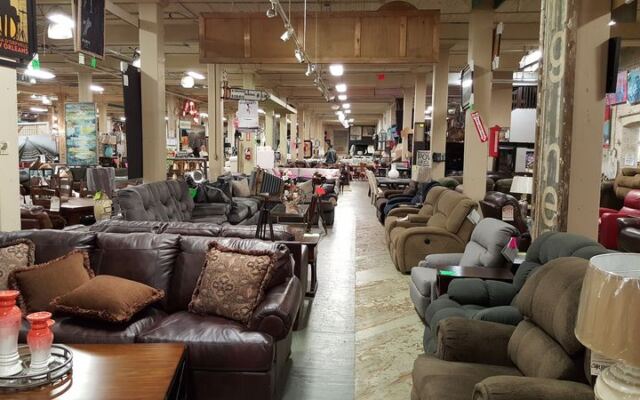 Oregon Has a Liquidator Warehouse With Prices So Low You’ll Check the Tag Twice