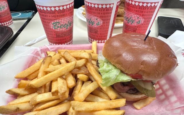 Generations Of Rockford Families Have Ordered The Same Burgers At Beefy’s Since 1960s
