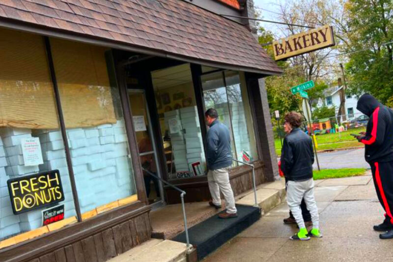 This 113-Year-Old Michigan Bakery Still Draws Lines for Donuts