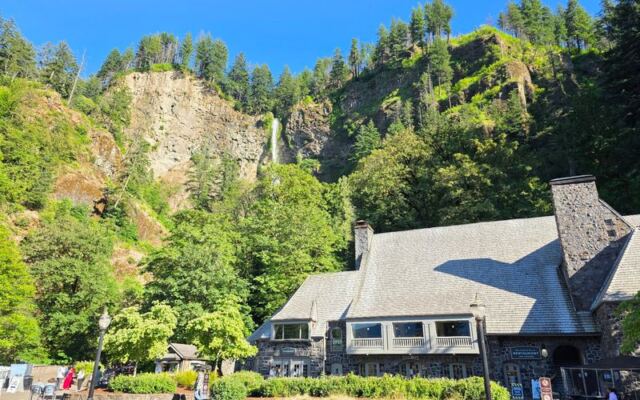The Oregon Restaurant Where You Eat Lunch on a Terrace at the Foot of a 620-Foot Waterfall