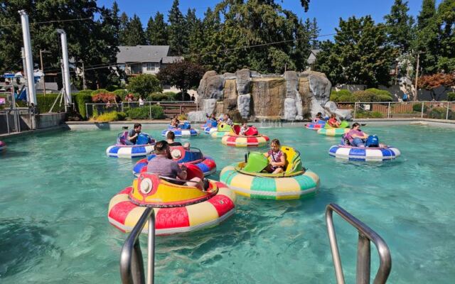 Families Race Bumper Boats, Mini Golf, and Go-Karts All Day at This Oregon Fun Park